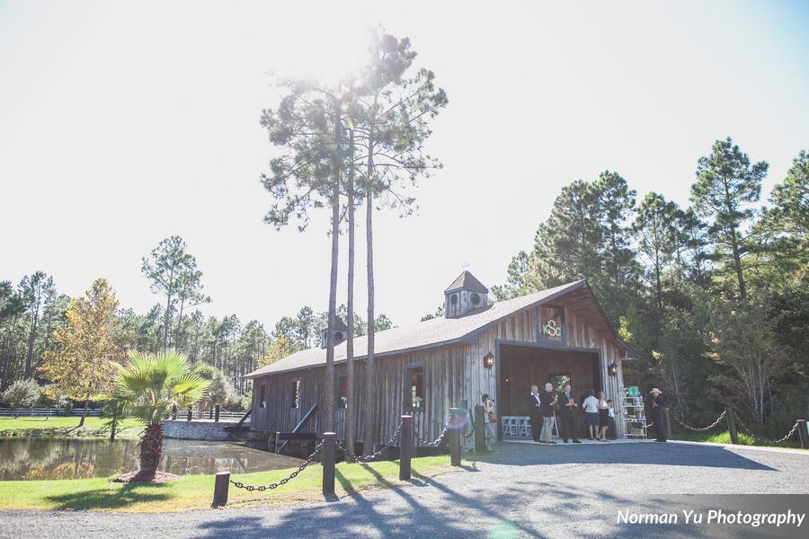 Stetson Barn Wedding | The Keeler Property Outdoor Wedding Venue Jacksonville FL